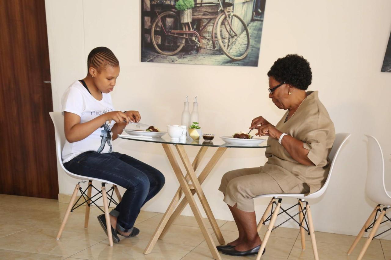 Denver Echo Exec. Guest House Maseru Bagian luar foto