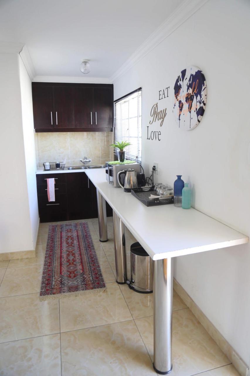 Denver Echo Exec. Guest House Maseru Bagian luar foto
