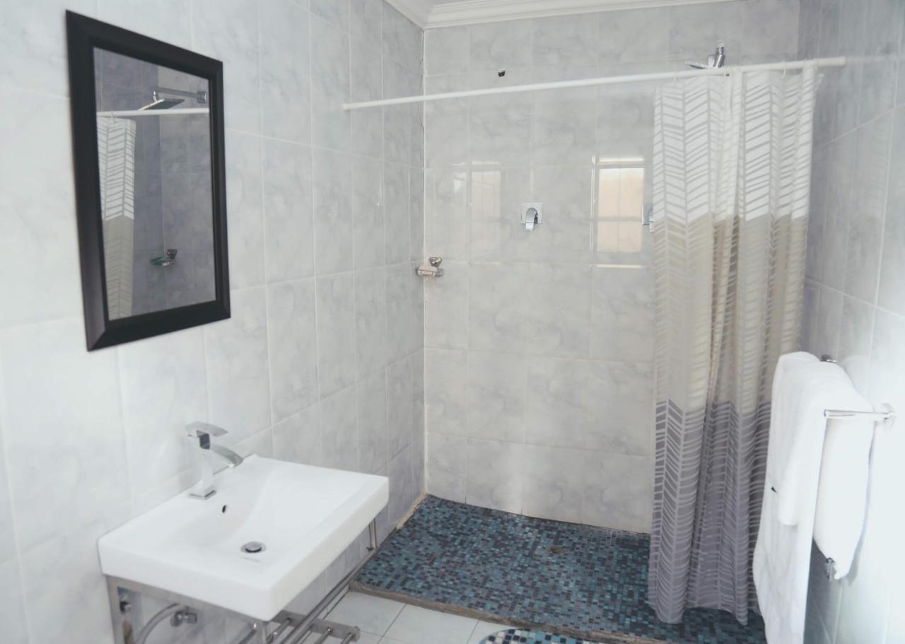 Denver Echo Exec. Guest House Maseru Bagian luar foto