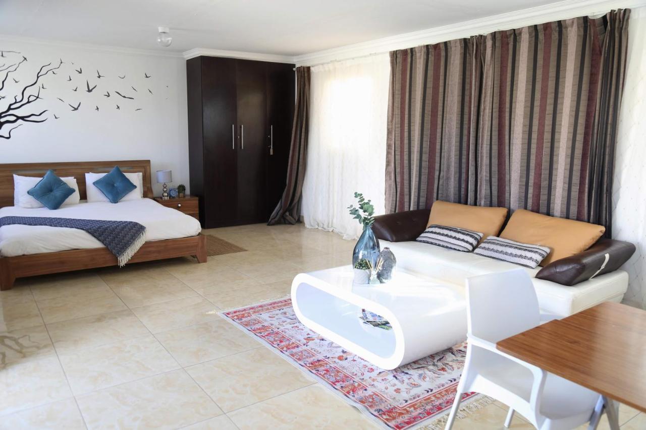 Denver Echo Exec. Guest House Maseru Bagian luar foto