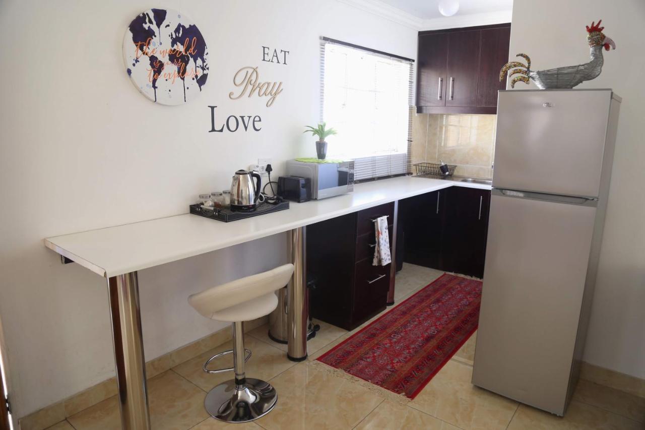 Denver Echo Exec. Guest House Maseru Bagian luar foto