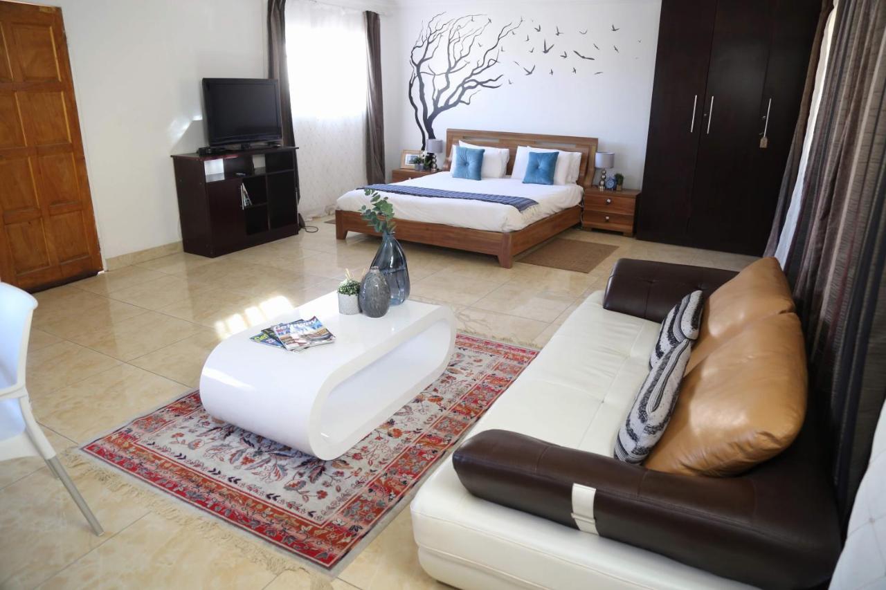 Denver Echo Exec. Guest House Maseru Bagian luar foto