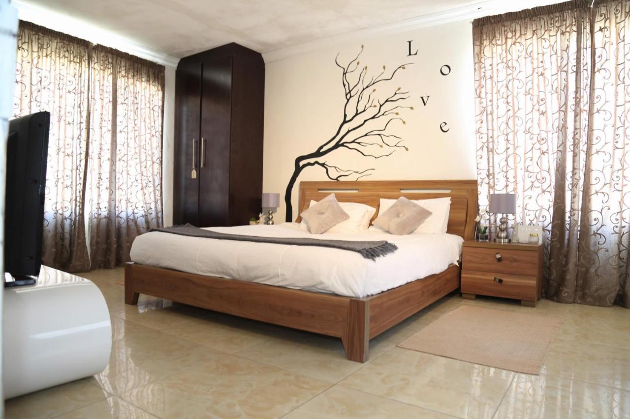 Denver Echo Exec. Guest House Maseru Bagian luar foto