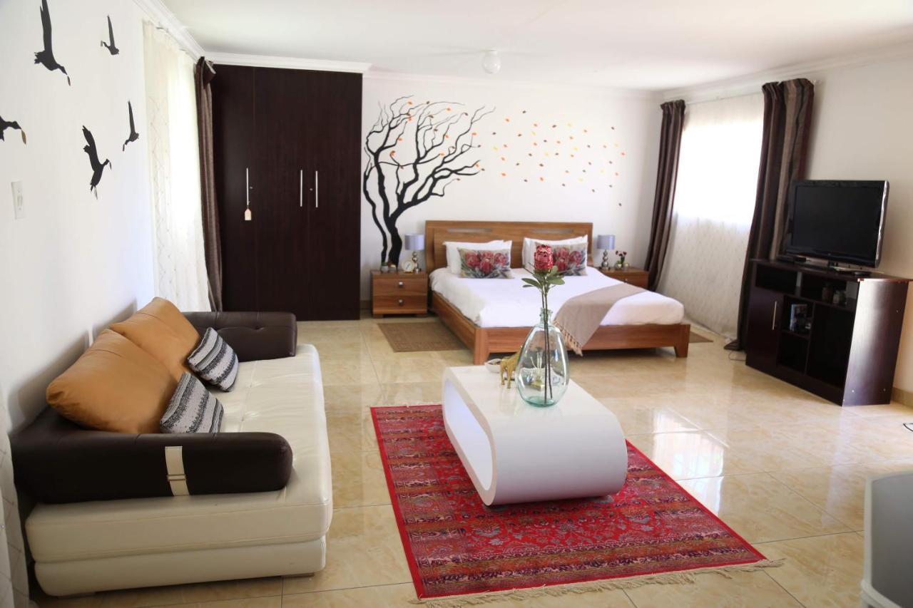 Denver Echo Exec. Guest House Maseru Bagian luar foto